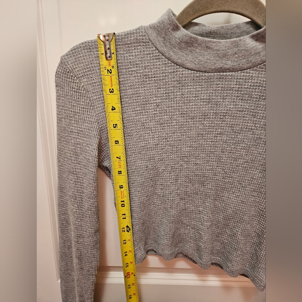 TNA cropped baby waffle mock neck long sleeve - Picture 4 of 5